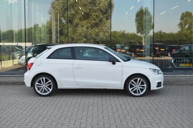 Audi A1 (2016) thumbnail 5