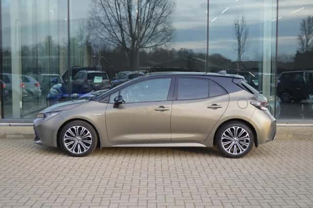 Toyota Corolla (2019) thumbnail 2
