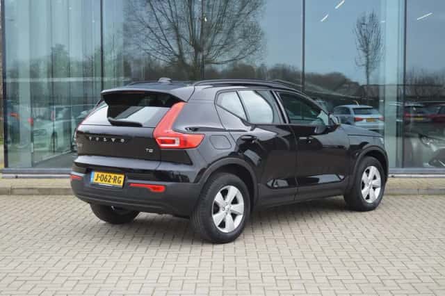 Volvo XC40 (2020) thumbnail 4