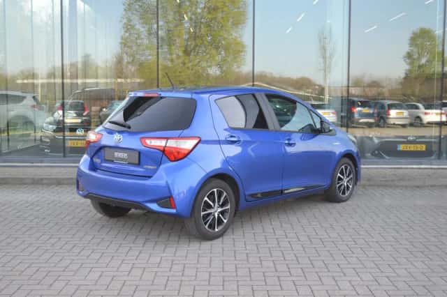 Toyota Yaris (2018) thumbnail 4