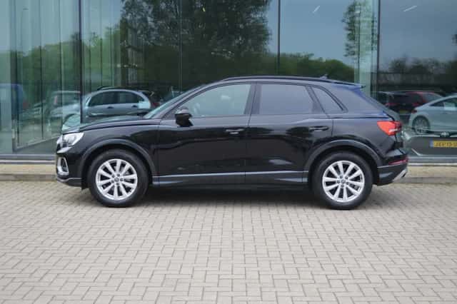 Audi Q3 (2020) thumbnail 2