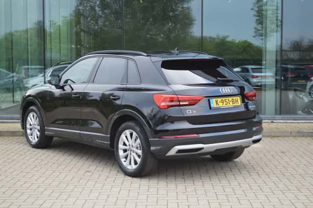 Audi Q3 (2020) thumbnail 3