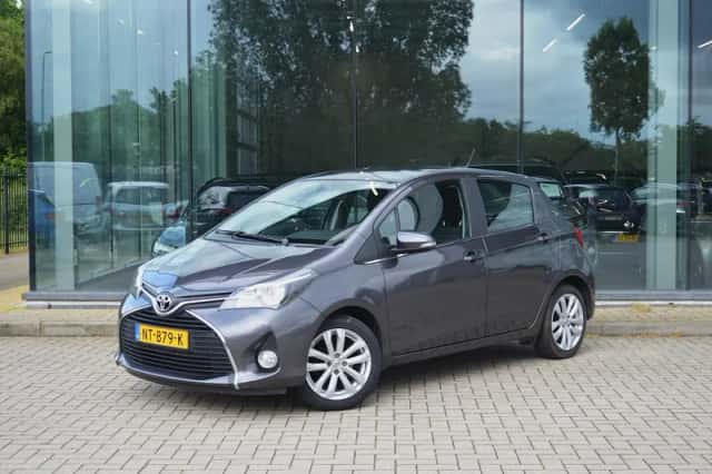 Toyota Yaris (2016) thumbnail 1