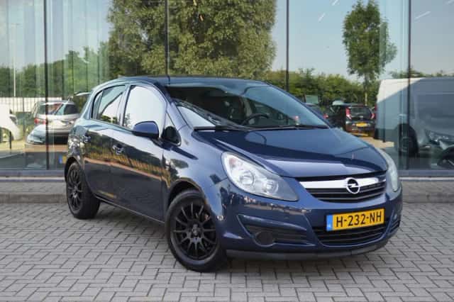 Opel Corsa (2010) thumbnail 6