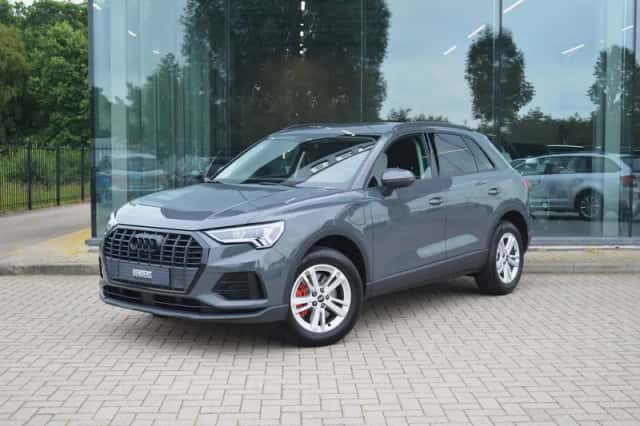Audi Q3 (2021) thumbnail 1