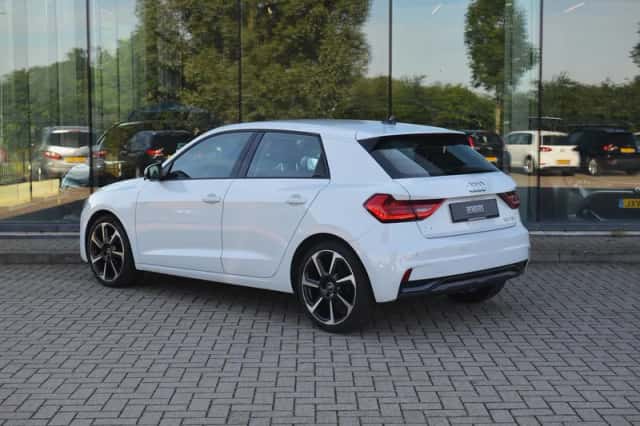 Audi A1 (2021) thumbnail 3