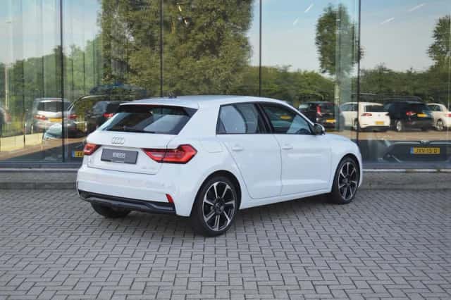 Audi A1 (2021) thumbnail 4