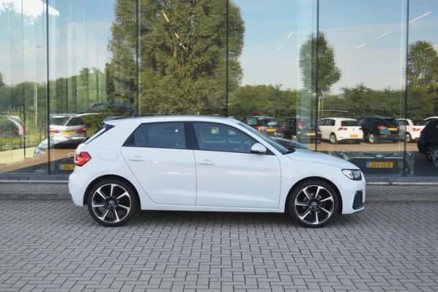 Audi A1 (2021) thumbnail 5