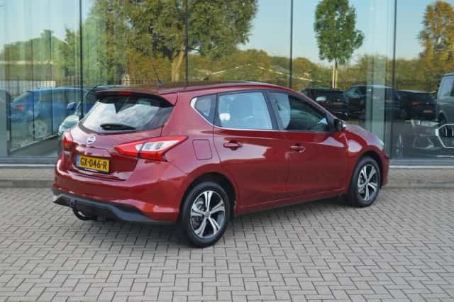 Nissan Pulsar (2015) thumbnail 5