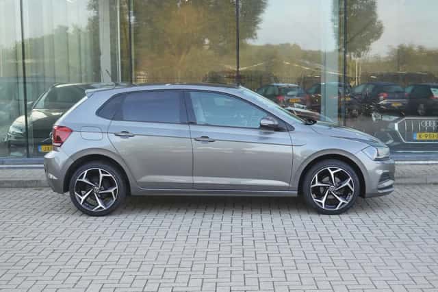 Volkswagen Polo (2018) thumbnail 5