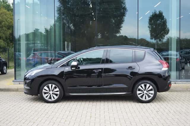 Peugeot 3008 (2016) thumbnail 2