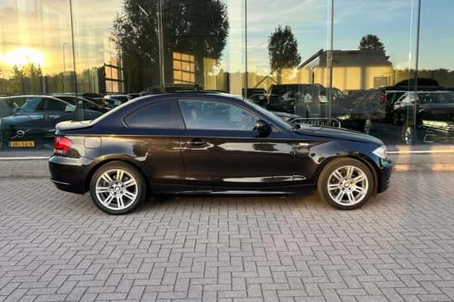 BMW 1-Serie (2010) thumbnail 5