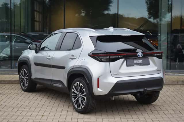 Toyota Yaris Cross (2022) thumbnail 3