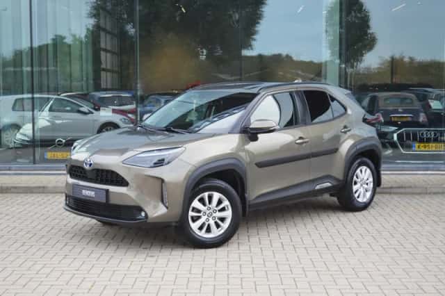 Toyota Yaris Cross (2023) thumbnail 1