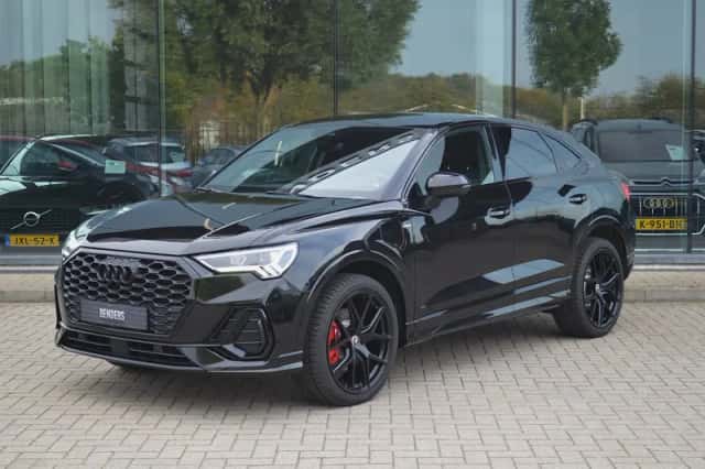 Audi Q3 Sportback (2021) thumbnail 1