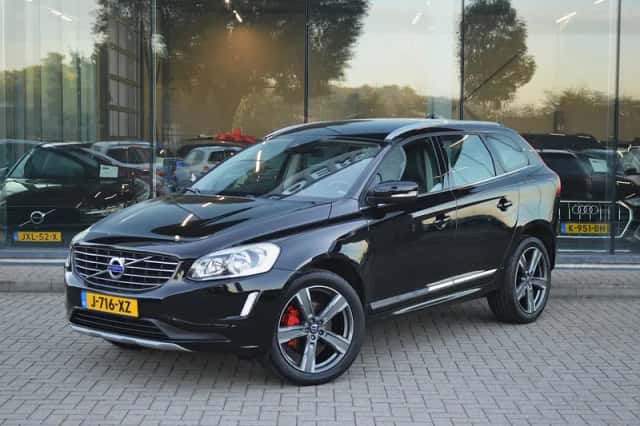 Volvo XC60 (2016) thumbnail 1