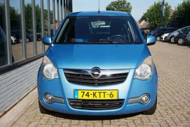 Opel Agila (2010) thumbnail 3