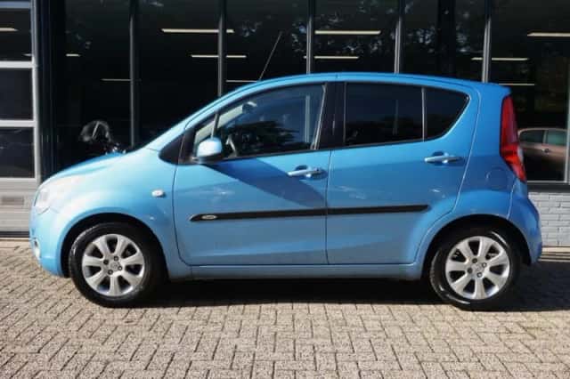 Opel Agila (2010) thumbnail 4