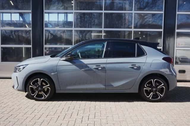 Opel Corsa (2023) thumbnail 2