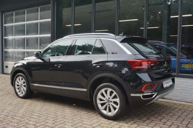 Volkswagen T-Roc (2022) thumbnail 5