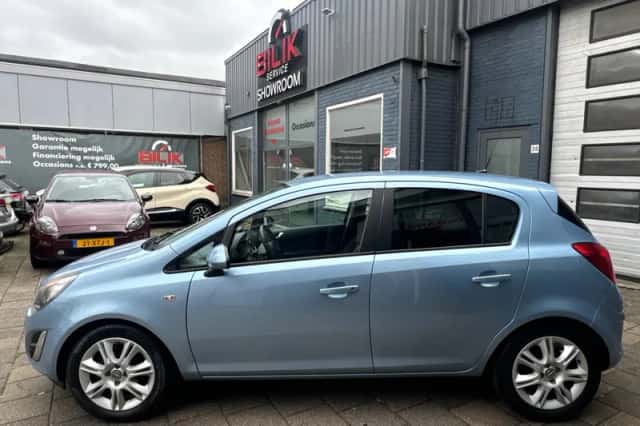 Opel Corsa (2014) thumbnail 5