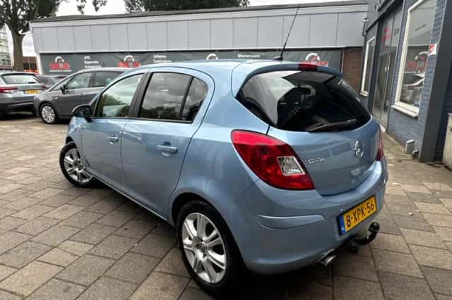 Opel Corsa (2014) thumbnail 6