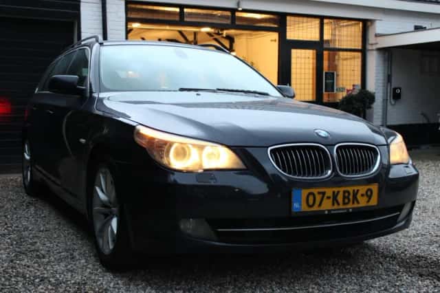 BMW 5-Serie (2009) thumbnail 3