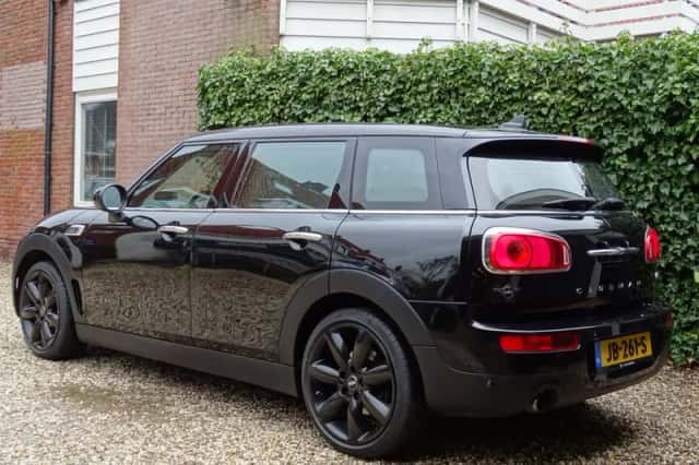 MINI Clubman (2016) thumbnail 2