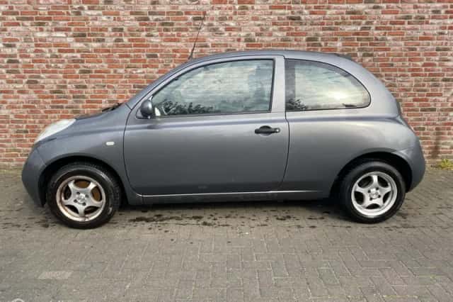 Nissan Micra (2004) thumbnail 5