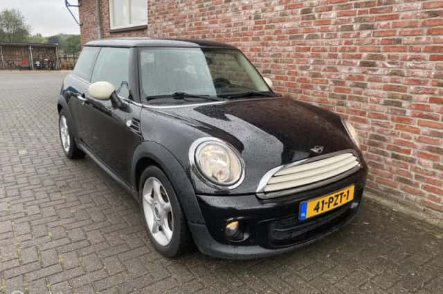 MINI One (2011) thumbnail 2