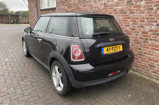 MINI One (2011) thumbnail 3