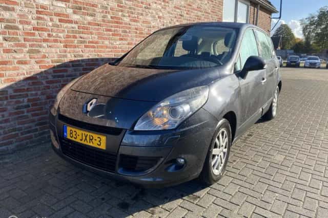 Renault Scénic (2009) thumbnail 1