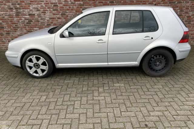 Volkswagen Golf (1999) thumbnail 2