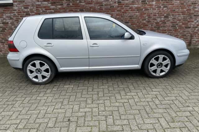 Volkswagen Golf (1999) thumbnail 5