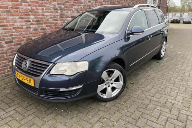 Volkswagen Passat (2006) thumbnail 1