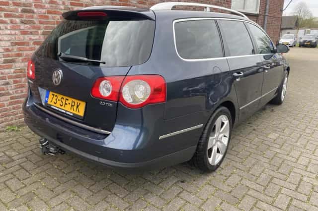 Volkswagen Passat (2006) thumbnail 5