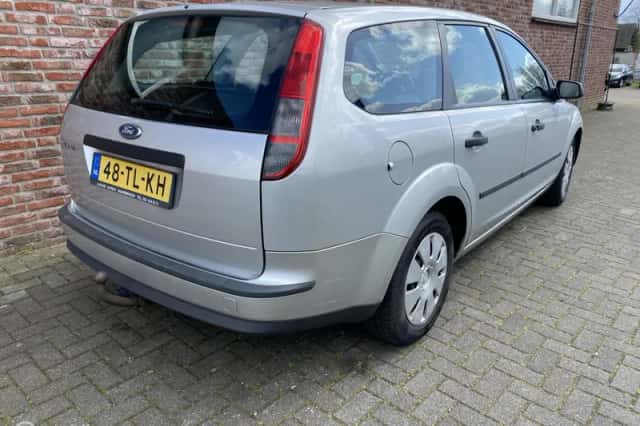 Ford Focus (2006) thumbnail 6