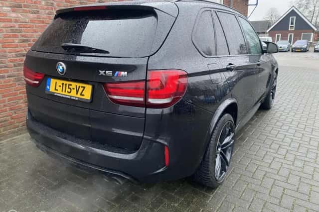 BMW X5 (2017) thumbnail 6