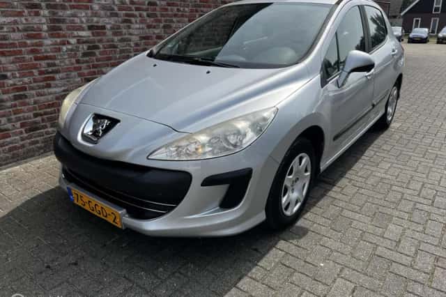 Peugeot 308 (2008) thumbnail 1