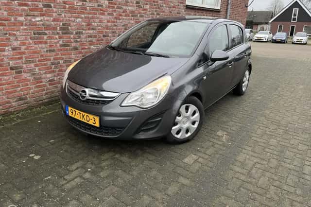 Opel Corsa (2012) thumbnail 1