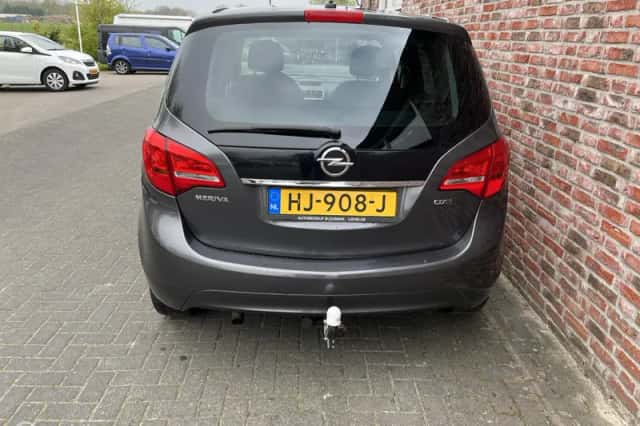 Opel Meriva (2011) thumbnail 4