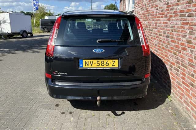 Ford C-Max (2010) thumbnail 4