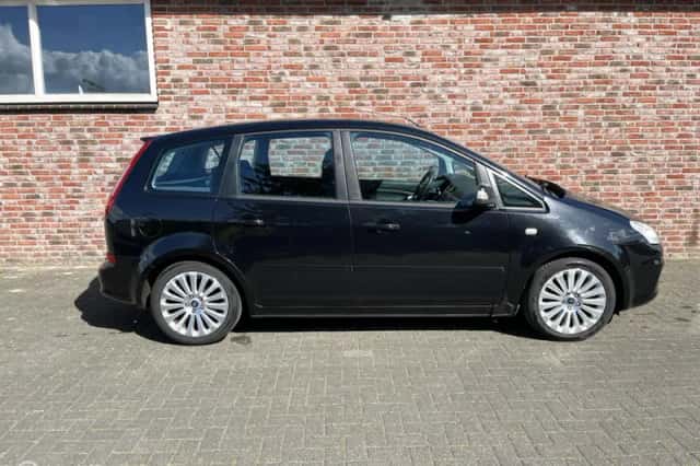 Ford C-Max (2010) thumbnail 6