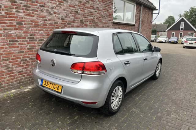 Volkswagen Golf (2012) thumbnail 5