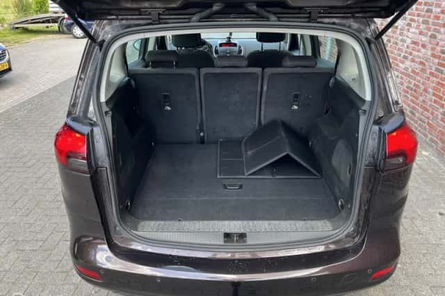 Opel Zafira (2012) thumbnail 5