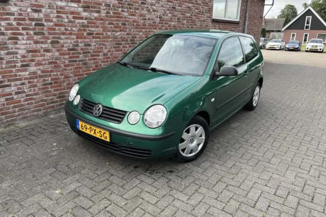 Volkswagen Polo (2005) thumbnail 1