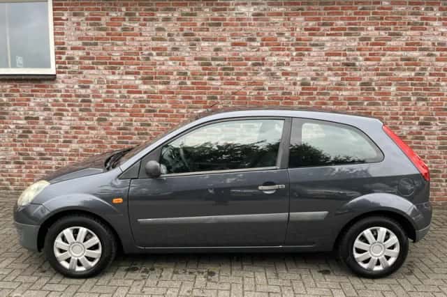Ford Fiesta (2007) thumbnail 2