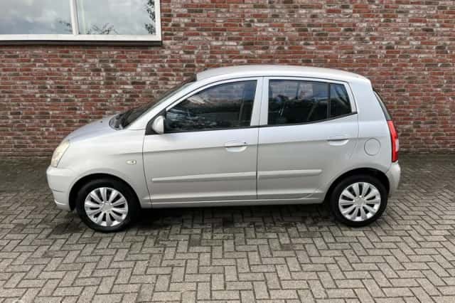 Kia Picanto (2005) thumbnail 2