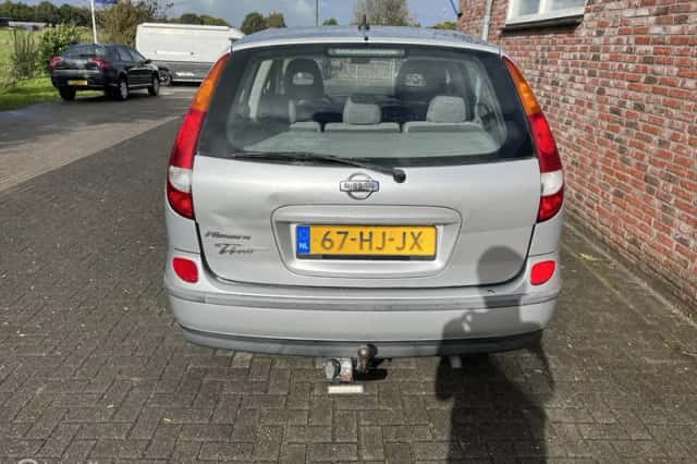 Nissan Almera Tino (2001) thumbnail 5