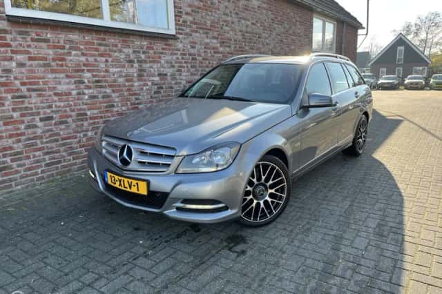 Mercedes-Benz C-Klasse (2012) thumbnail 1
